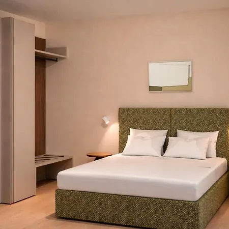 Relstay - Vercelli 3* Milano